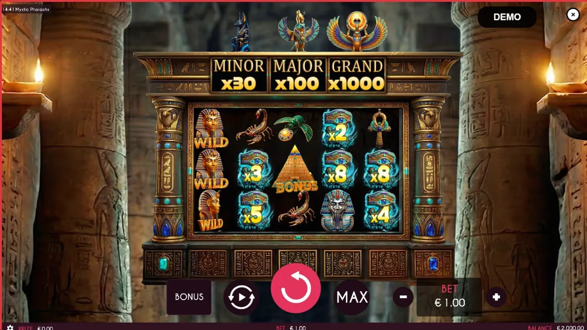 Mystic Pharaoh slot game screen na nagpapakita ng mga simbolo ng sinaunang Ehipto at golden reels